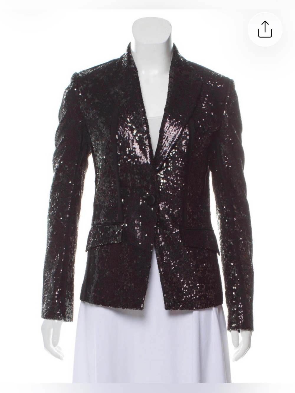 Unconditional
Sequin-Accented Single-Breasted Blazer
Size Guide
Size: S